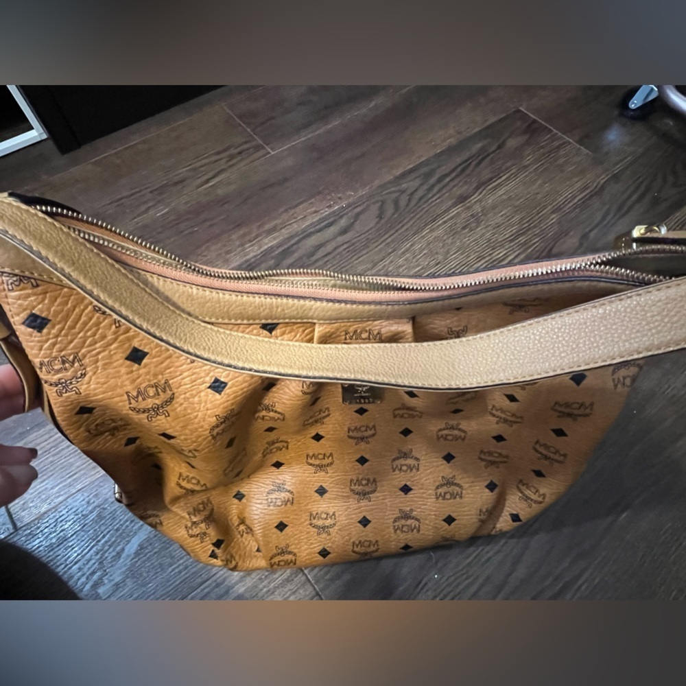 MCM Leather Visetos Shoulder Hobo Bag - Picture 8 of 16